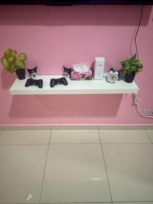 Hello Kitty Homestay - Cameron Highlands - Spacious Studio - Perfect For Families - Sleeps 4 And Baby Tanah Rata Exteriér fotografie