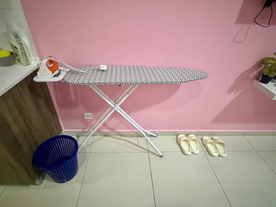 Hello Kitty Homestay - Cameron Highlands - Spacious Studio - Perfect For Families - Sleeps 4 And Baby Tanah Rata Exteriér fotografie